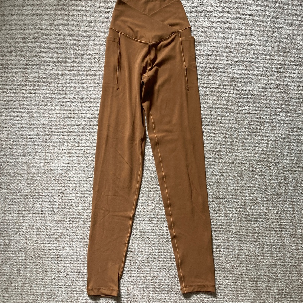 Offline by Aerie Real Me Crossover Pocket Legging
